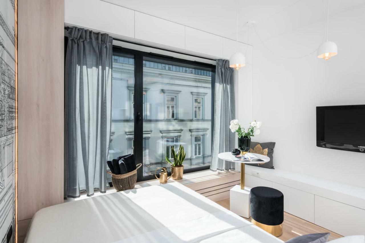 White Room Pilsudskiego 1 Kraków Exteriör bild