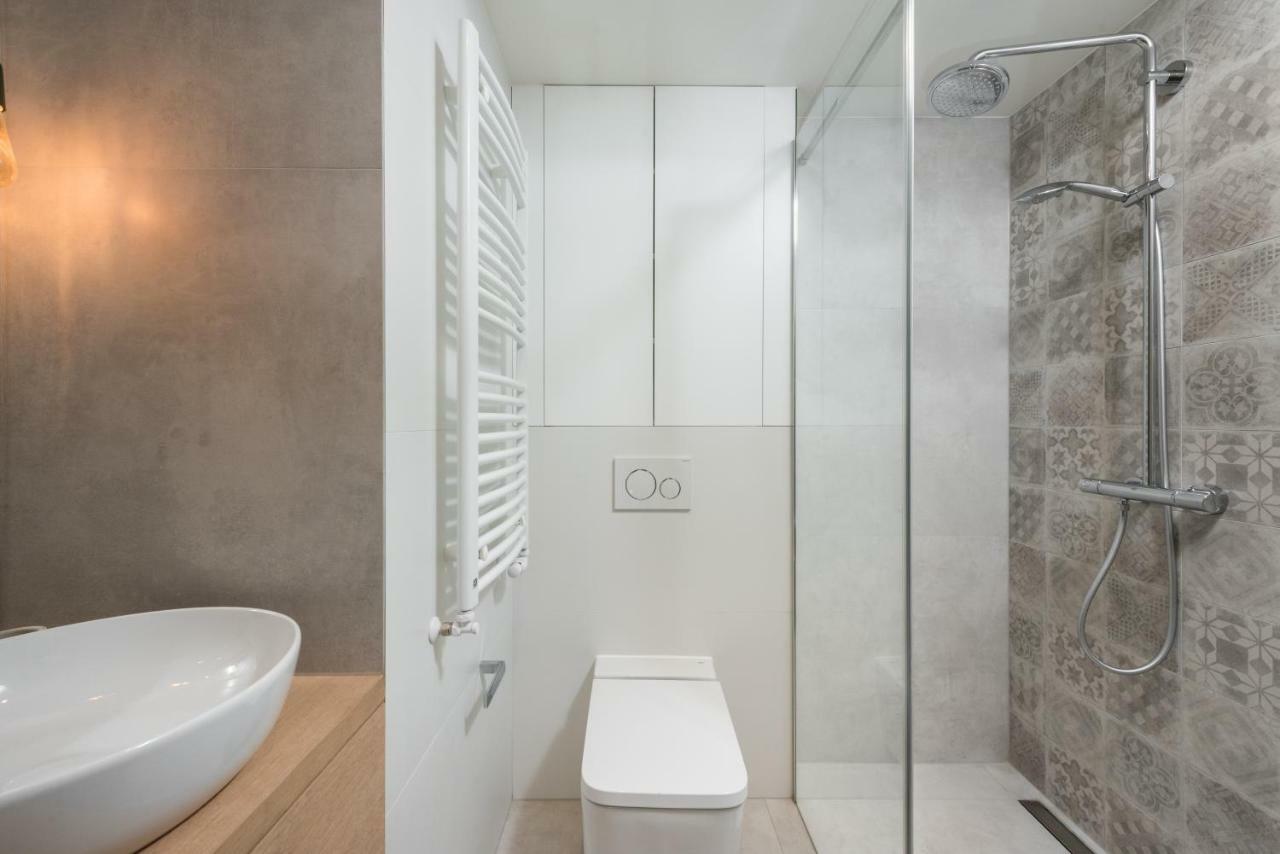 White Room Pilsudskiego 1 Kraków Exteriör bild