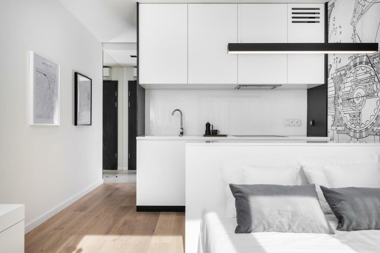 White Room Pilsudskiego 1 Kraków Exteriör bild